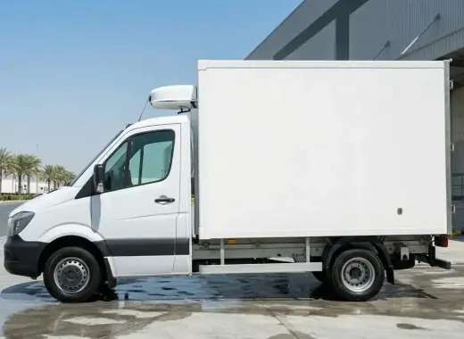 Chiller Box Truck 3.5 Ton