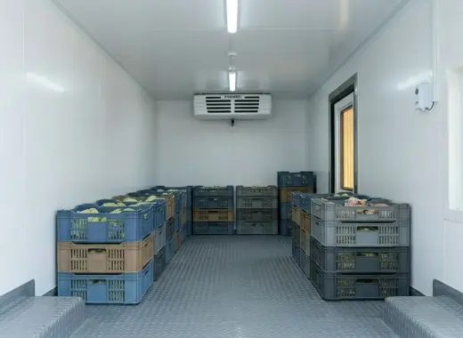 Mitsubishi Canter 4.2 Ton Chiller Truck